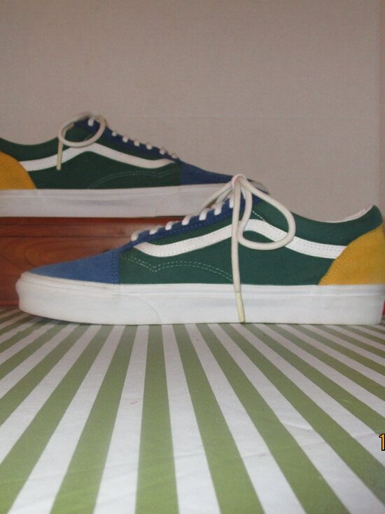 Vans Old Skool Sneakers - Picture 3 of 13
